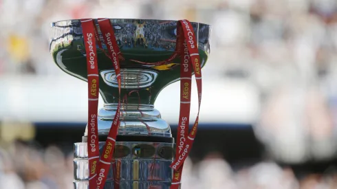 La Supercopa se ha transformado en un verdadero dolor de cabeza.
