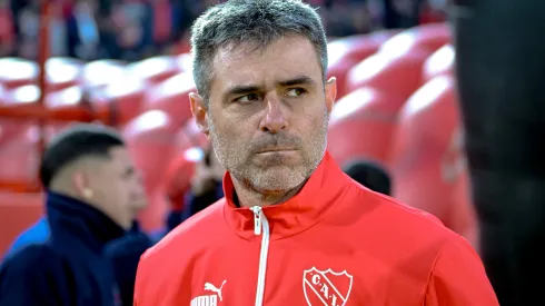 Entrenador de Independiente presenta su renuncia.