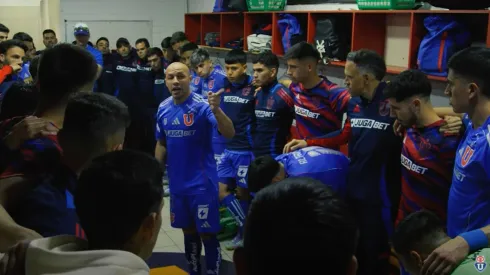 Marcelo Díaz lanzó una potente arenga en el camarín de la U.
