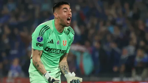 Gabriel Castellón tuvo un importante crecimiento como arquero según relata Julio Rodríguez. (Foto: Photosport).
