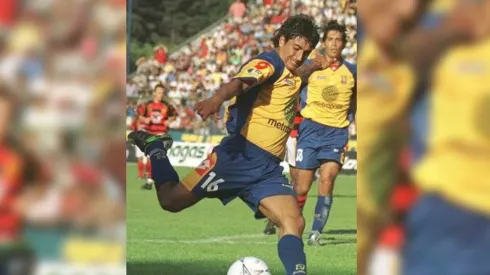 El exjugador de Universidad de Concepción, Audax, Cobreloa, entre otros clubes, atraviesa un delicado momento de salud.
