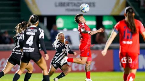 Las Leonas siguen vivas en la Copa Libertadores Fem 
