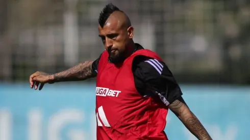 Colo Colo tuvo que salir del Estadio Monumental. (Foto: @colocolooficial)
