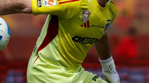 En Colo Colo vuelven a interesarse en un arquero internacional. (Foto: Photosport)
