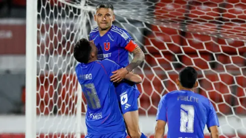 Charles Aránguiz ilusiona a la U de cara a la vuelta frente a Lanús por Copa Sudamericana (Foto: Photosport)
