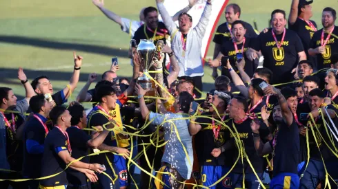 La U. de Conce se despidió de La Nona.
