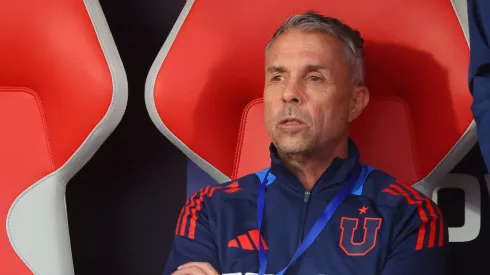 Gustavo Álvarez dejó la puerta abierta para su salida de la U, aunque también se abrió a quedarse en la institución (Foto: Photosport)