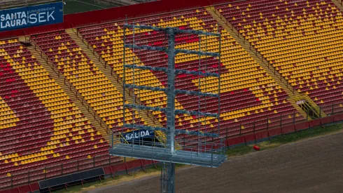 Preocupante imagen del estadio Santa Laura.
