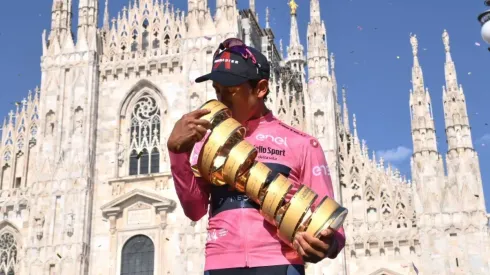 Simplemente hermoso: así tallaron el nombre de Egan Bernal en el trofeo del Giro