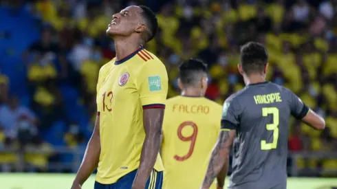 ¿Quién era el árbitro que estaba en el VAR en el juego Colombia vs. Ecuador?