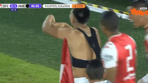 Video: Velásquez clava un potente remate y Santa Fe liquida la Superliga