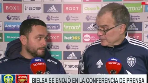 Video: Bielsa totalmente enojado explota tras una pregunta por actos racistas