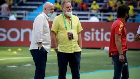 Jesurún, presidente de la FCF, celebra el paso a la final de Copa América Femenina