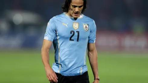 Cavani pone en duda el Mundial: técnico de Valencia habla sobre su lesión