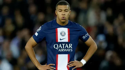 Mbappé prende las alarmas en Francia tras salir lesionado en el juego de PSG