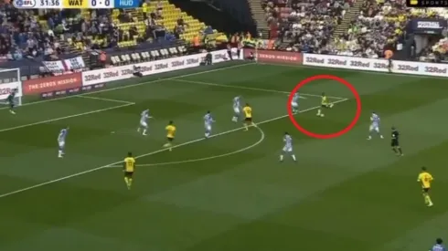 Control, enganche y tremendo golazo de Yaser Asprilla con el Watford