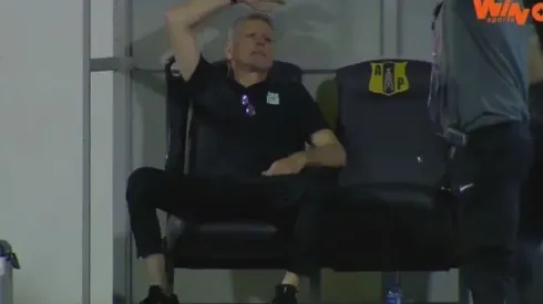 La reacción de Paulo Autuori por el gol que falló Sebastián Gómez