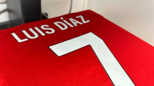 Luis Fernando Díaz ahora vestirá la camiseta número '7' con el Liverpool de Inglaterra.
