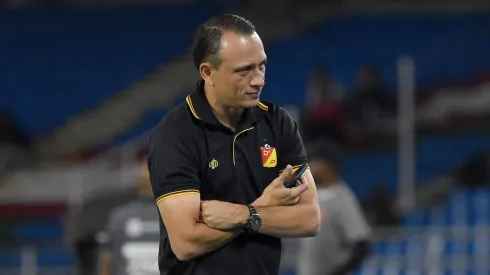 Alejandro Restrepo confirmó en cuál club del fútbol colombiano seguirá como entrenador.
