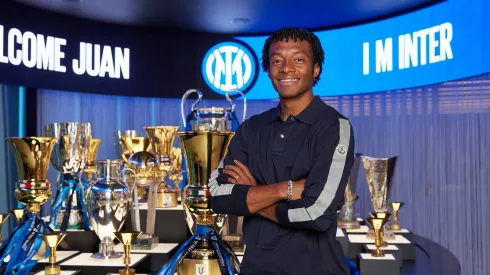 Juan Guillermo Cuadrado es oficialmente nuevo jugador de Inter de Milán.
