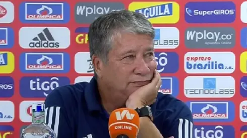 A 'Bolillo' Gómez le insinuaron una posible renuncia tras el mal momento del Junior y su reacción no pasó desapercibida.

