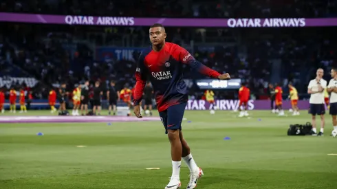 Kylian Mbappé continuará jugando con el PSG para la temporada 23/24.
