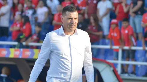 Juan Cruz Real, uno de los entrenadores más cotizados, estaría de regreso al ruedo en el fútbol profesional colombiano.

