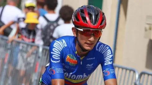 Santiago Umba, ciclista colombiano.
