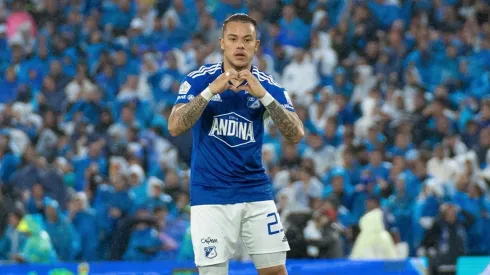 Leo Castro celebra el doblete contra América de Cali.
