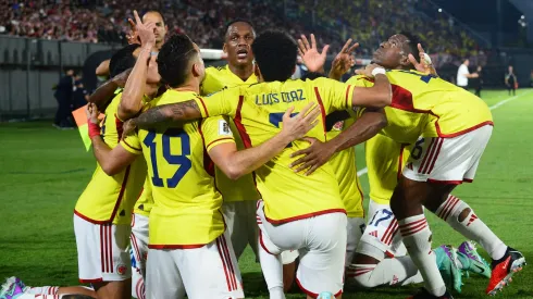 Jugadores de la Selección Colombia, festejando el gol ante Paraguay por la Eliminatoria.
