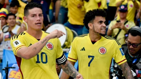 James Rodríguez y Luis Díaz festejando con la Selección Colombia.
