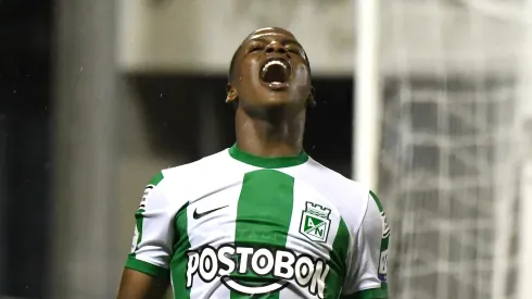 BARRANCABERMEJA – COLOMBIA, 14-05-2023:Oscar Perea jugador del Atlético Nacional celebra después de anotar el gol de su equipo durante partido entre Alianza Petrolera y Atlético Nacional por la fecha 19 de la Liga BetPlay DIMAYOR I 2023 jugado en el estadio Daniel Villa Zapata en Barrancabermeja. / Oscar Perea player of Atletico Nacional celebrates after scoring the  goal during match between Alianza Petrolera and Atletico Nacional for the for the date 19 as part of BetPlay DIMAYOR League I 2023 played at Daniel Villa Zapata  stadium in Barrancabermeja city. Photo: VizzorImage / José David Martínez / Contribuidor
