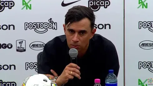 Jhon Bodmer en la rueda de prensa de Atlético Nacional.
