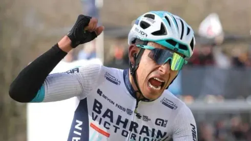 Santiago Buitrago hace historia y gana la cuarta etapa de la París Niza