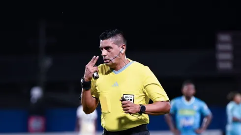 Arbitro Yahir Cardenas
