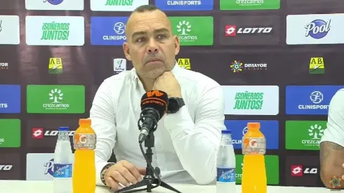 Rafael Dudamel en rueda de prensa con Atlético Bucaramanga.
