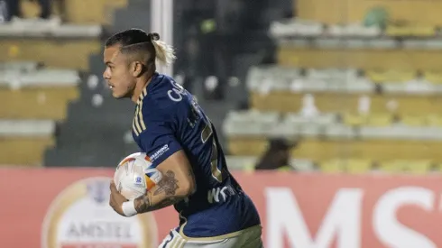 Leo Castro celebra el segundo gol vs. Bolívar.

