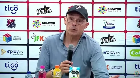 Alfredo Arias, técnico del DIM, en rueda de prensa.
