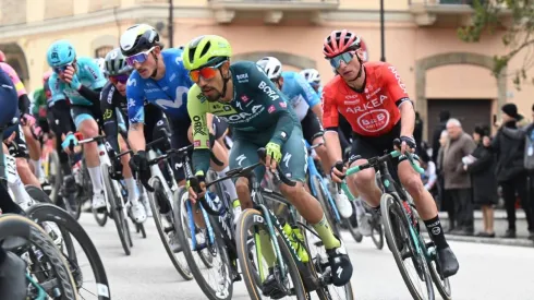 Daniel Felipe Martínez, ciclista colombiano.
