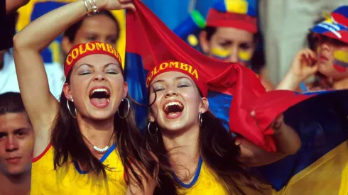 Hinchas de Colombia en 2001
