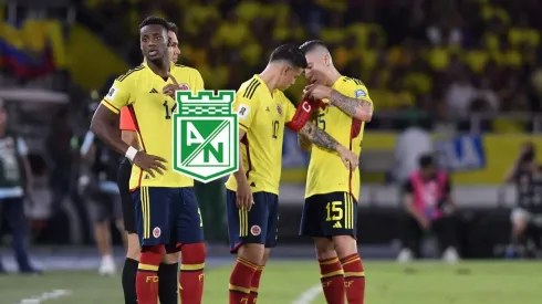 Mateus Uribe junto a Jhon Durán y James Rodríguez.
