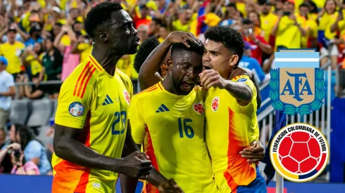 Jugadores de la Selección Colombia festejando el gol ante Uruguay.
