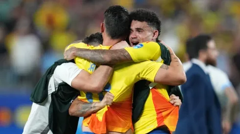 Jugadores de Colombia celebran el paso a la final.
