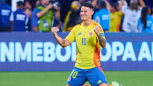 James Rodríguez festejando la clasificación de Colombia a la Copa América.
