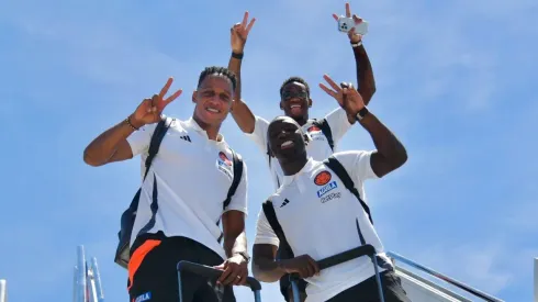 Yerry Mina, Déiver Machado y Jhon Durán. Oficial Selección Colombia.
