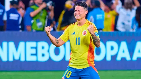 James Rodríguez festeja la clasificación de Colombia a la final de la Copa América.
