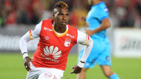 Johan Arango con Santa Fe vs. Sporting Cristal, el 16 de marzo de 2017, en la fase de grupos de la Copa Libertadores.
