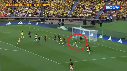 El golazo de Mary José Álvarez para anotar el primero de Colombia ante México