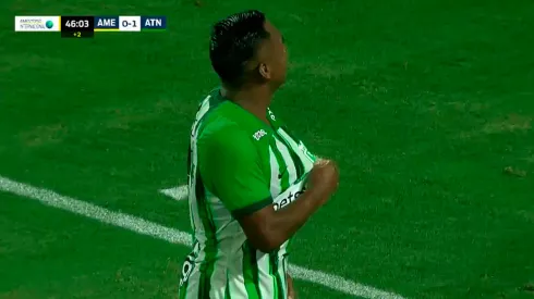 Alfredo Morelos se picó con los hinchas mexicanos en Orlando.
