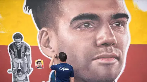 Hinchas de Santa Fe vandalizaron el mural de Falcao